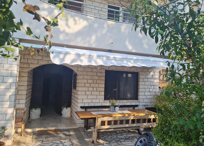 Apartments Lucija-Klara